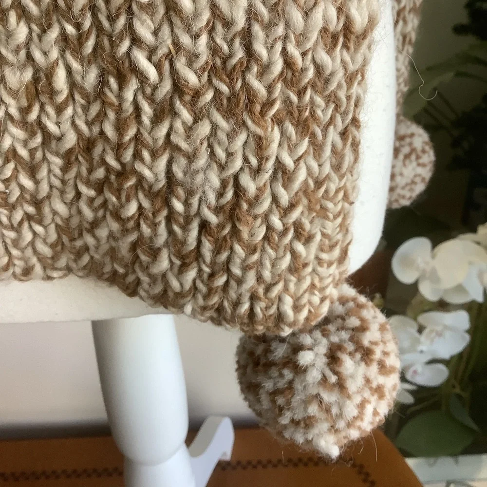 New Awamaki Peruvian Handmade Alpaca Wool Knit Scarf with Pom- Poms